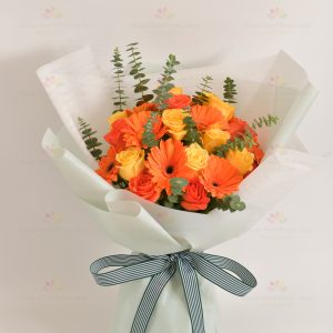 Bright sun (orange rose, yellow rose, orange gerbera, eucalyptus)